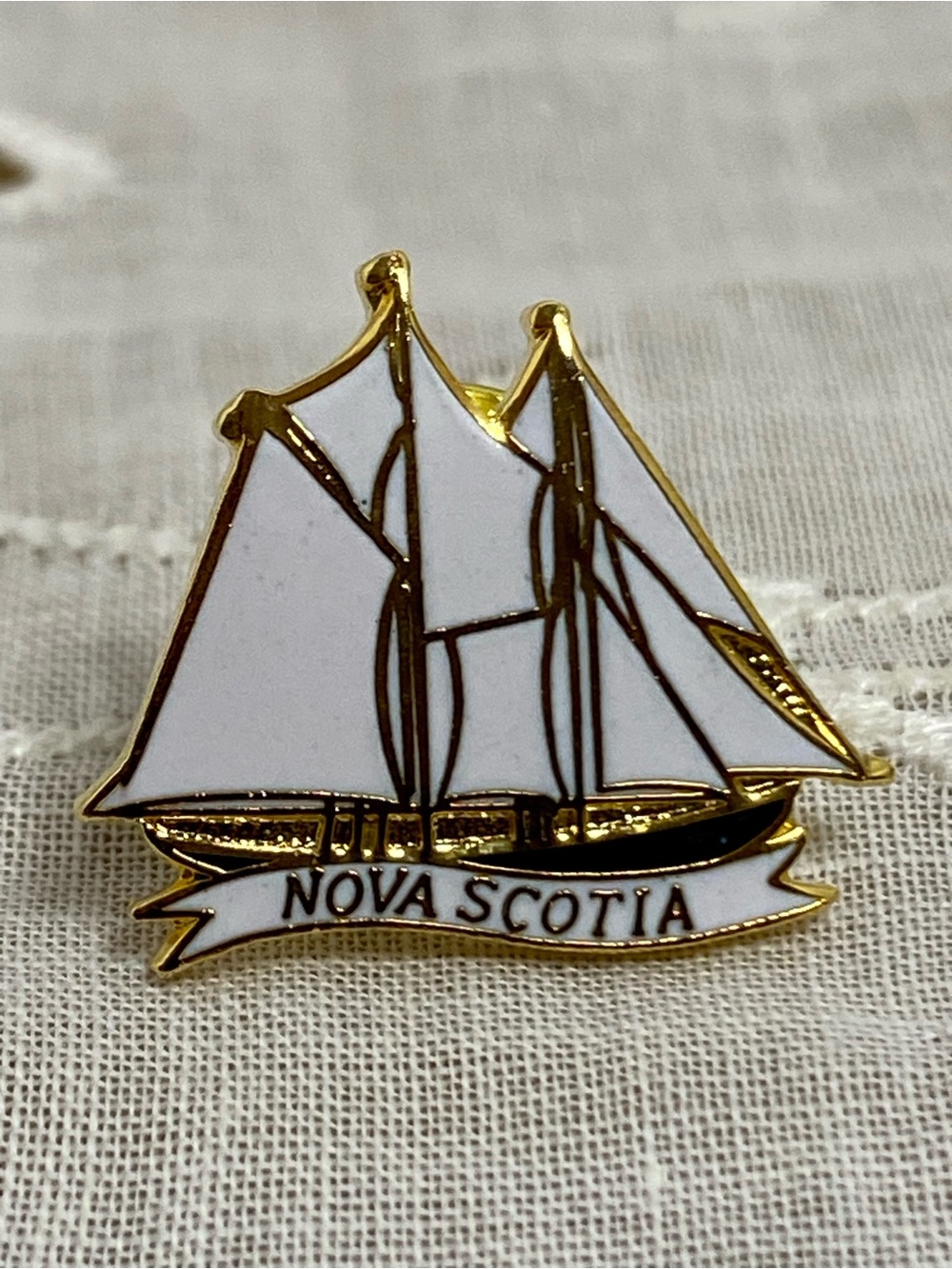 Vintage Nova Scotia Schooner Sailboat White Enamel Lapel Pin Gold Tone